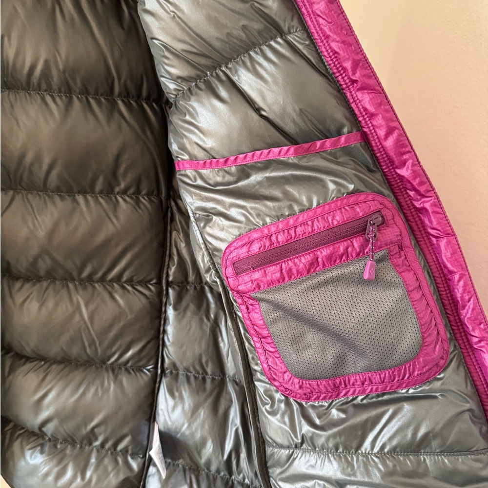 Montbell Women's Purple Puffer Jacket - Picture 6 of 11